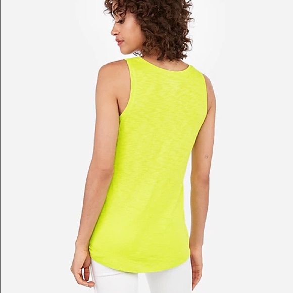 Express tank top - Picture 3 of 10